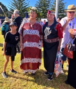 Waitangi (/waɪˈtæŋi/ en inglés, /ˈwaitaŋi/ en maorí) es una pequeña villa y lugar histórico del norte de Nueva Zelanda (en la bahía de las Islas, región de Northland). Se encuentra a 1 km y medio de la ciudad de Paihia, 